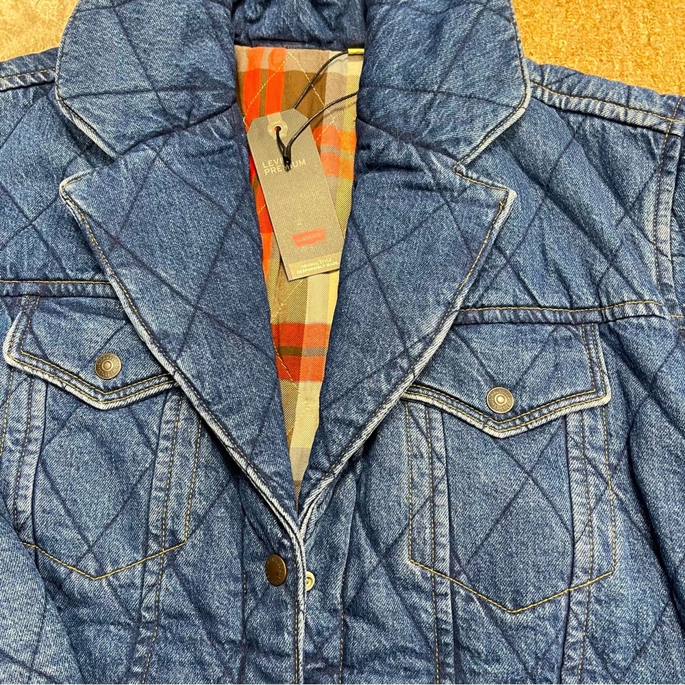 Levi’s 🧥 - Picture 2 of 7